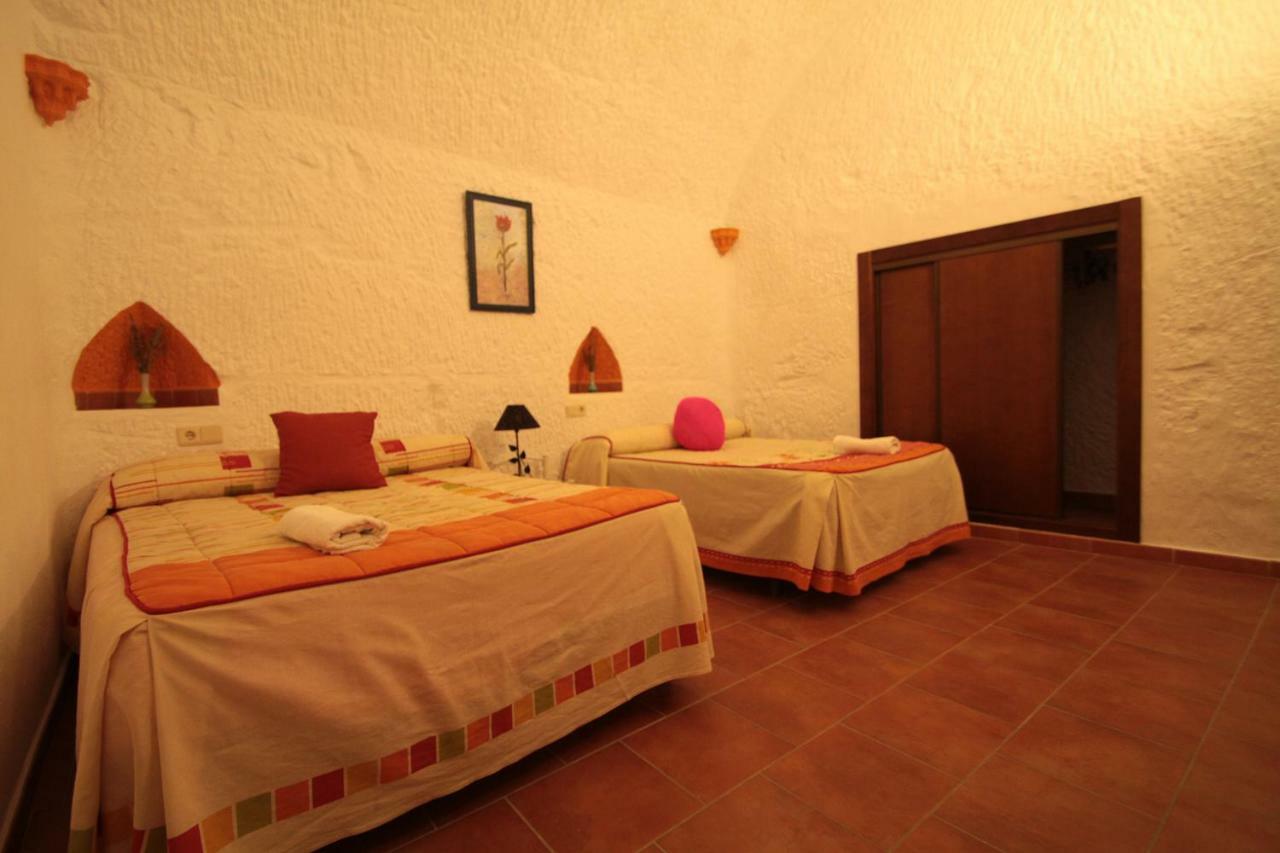 Cuevas La Chumbera Guest House Benalúa de Guadix Eksteriør bilde